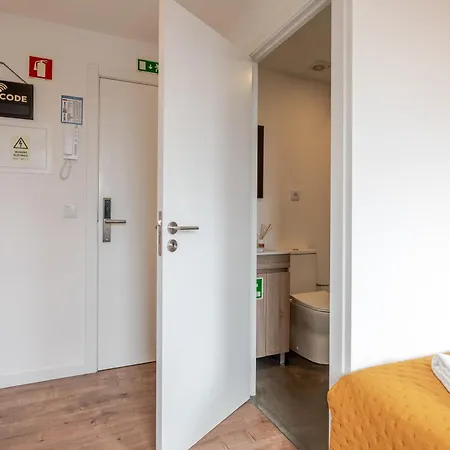 Hostwise - Stylish Sunny Flats Apartment Porto Exterior photo