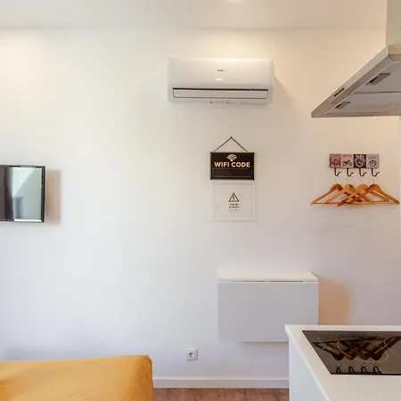 Hostwise - Stylish Sunny Flats Apartment Porto Exterior photo
