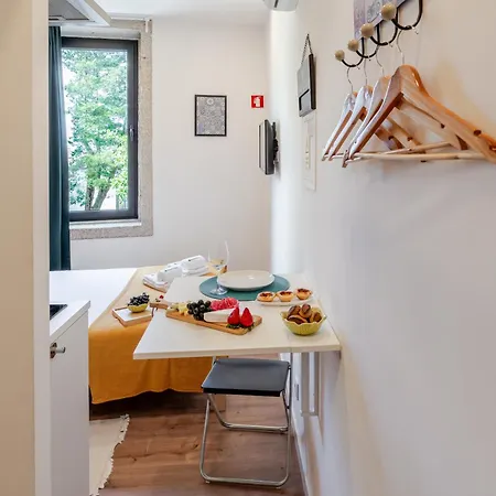 Hostwise - Stylish Sunny Flats Apartment Porto Exterior photo