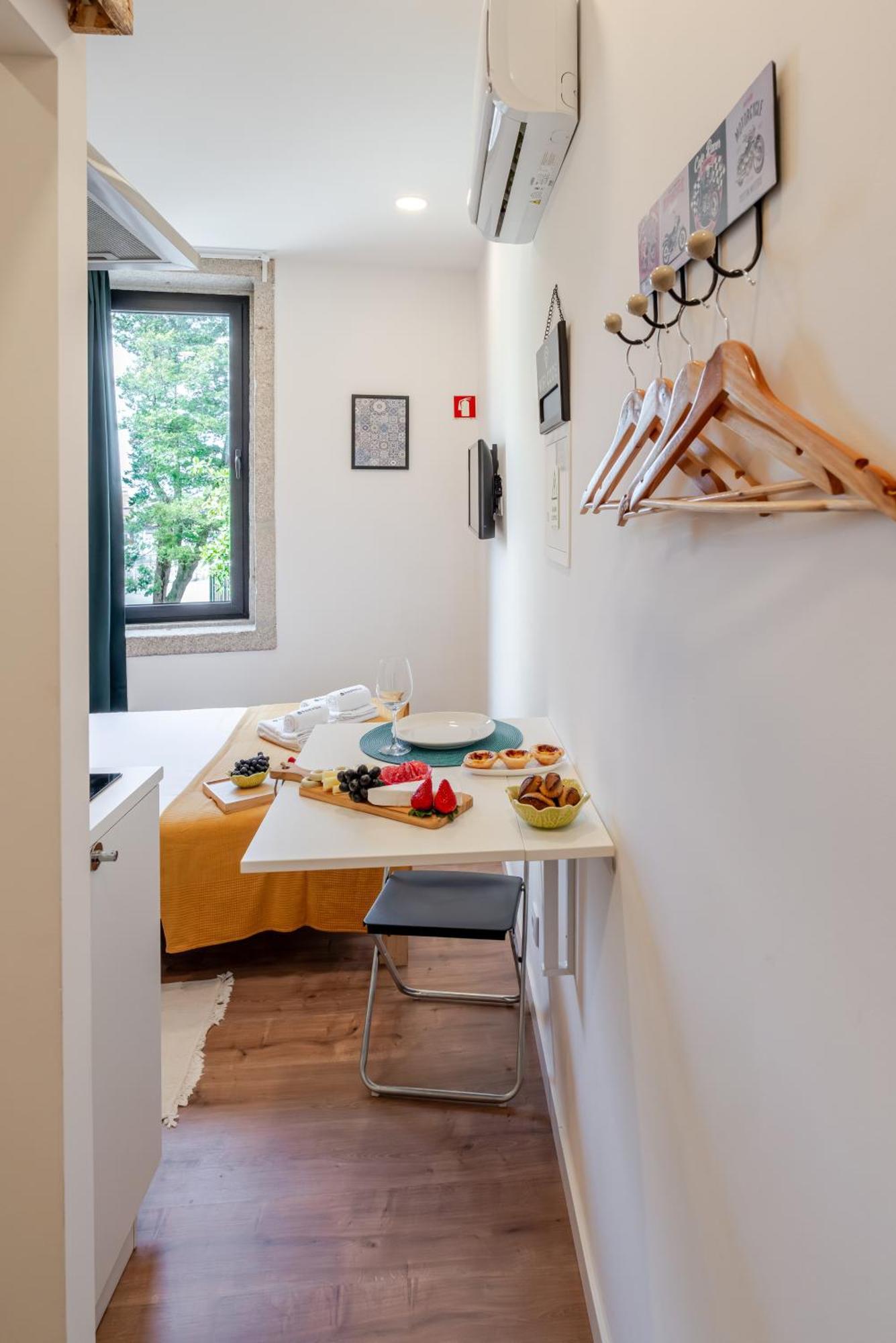 Apartamento Hostwise - Stylish Sunny Flats *