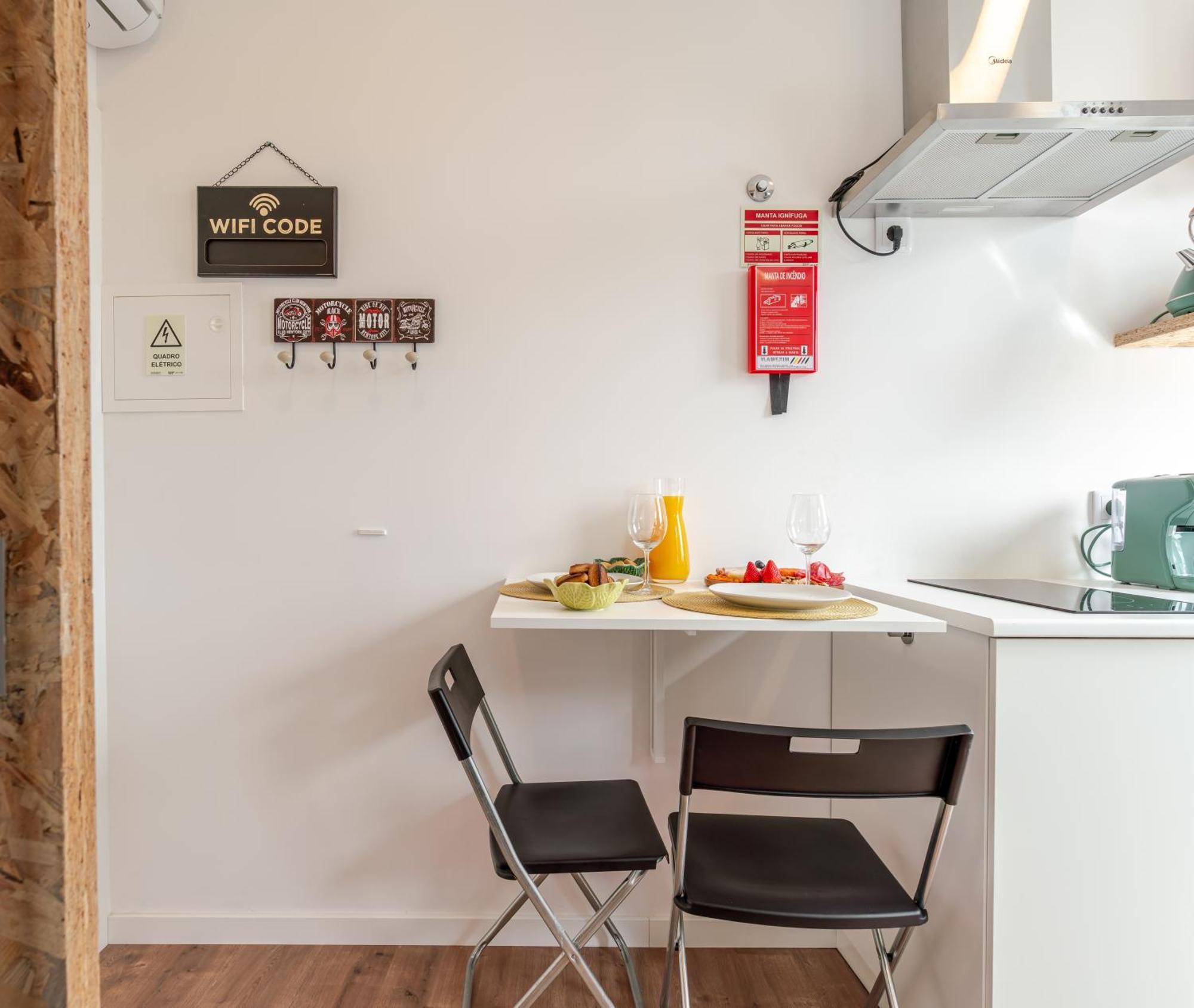Hostwise - Stylish Sunny Flats * Oporto